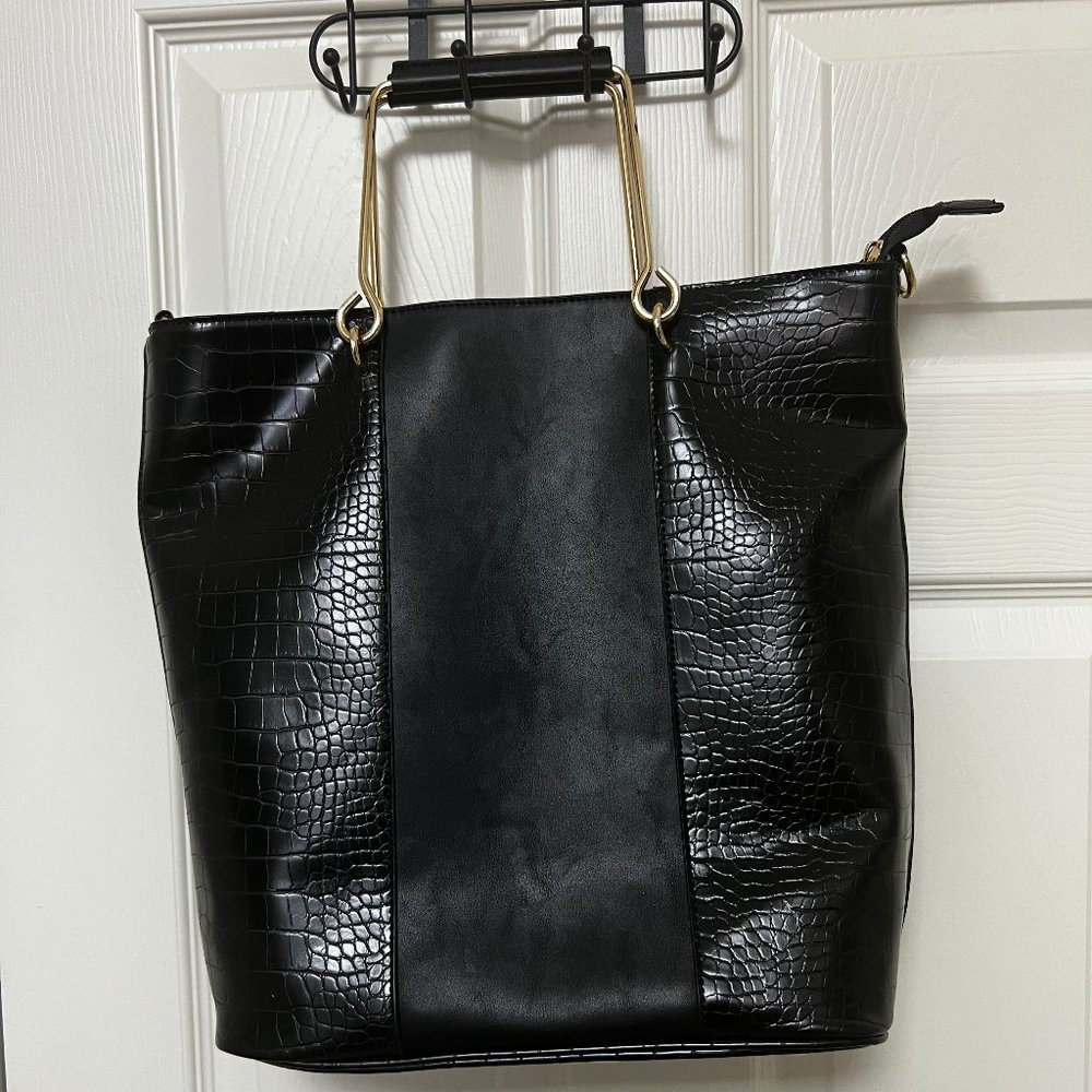 EST 1946, Large Hobo Satchel, Gold Handles, OS, Black